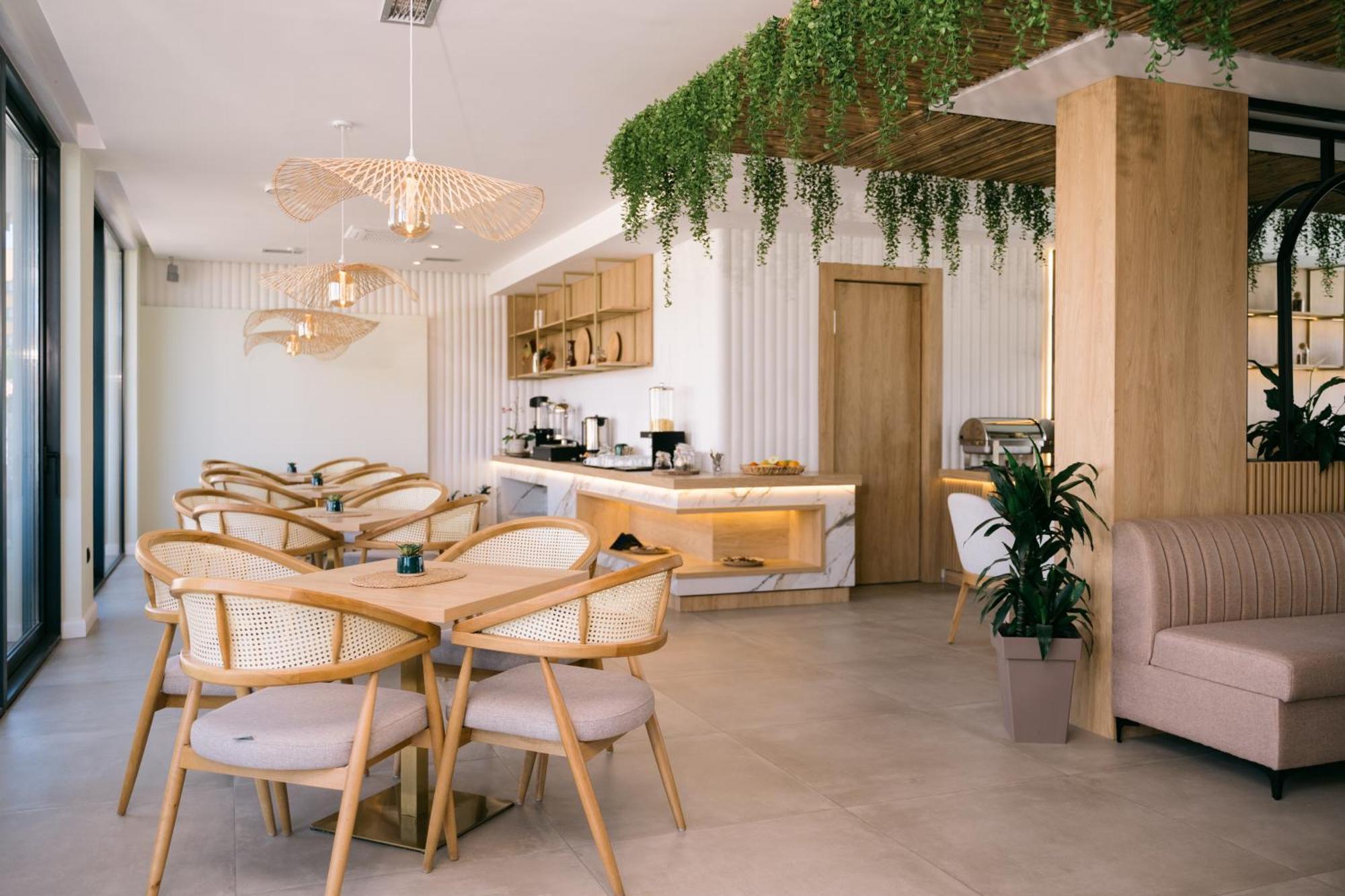 Hotel Teuta Ulcinj Eksteriør billede