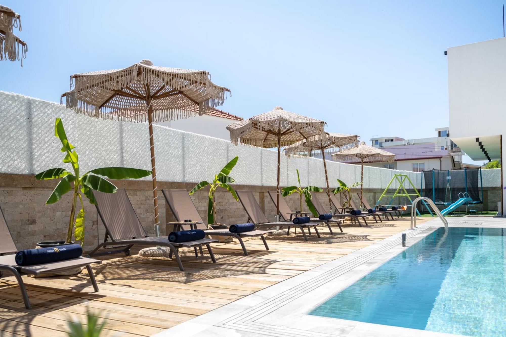 Hotel Teuta Ulcinj Eksteriør billede